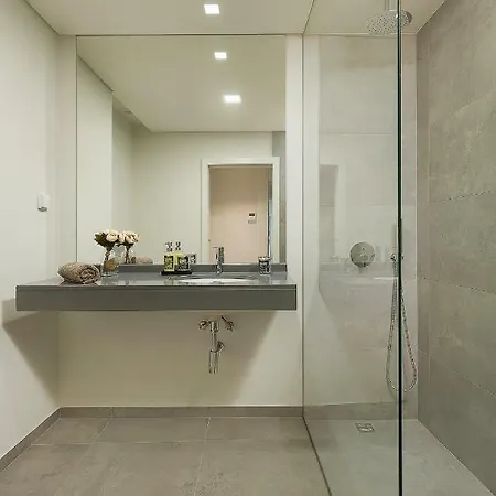 Ivens フンシャル